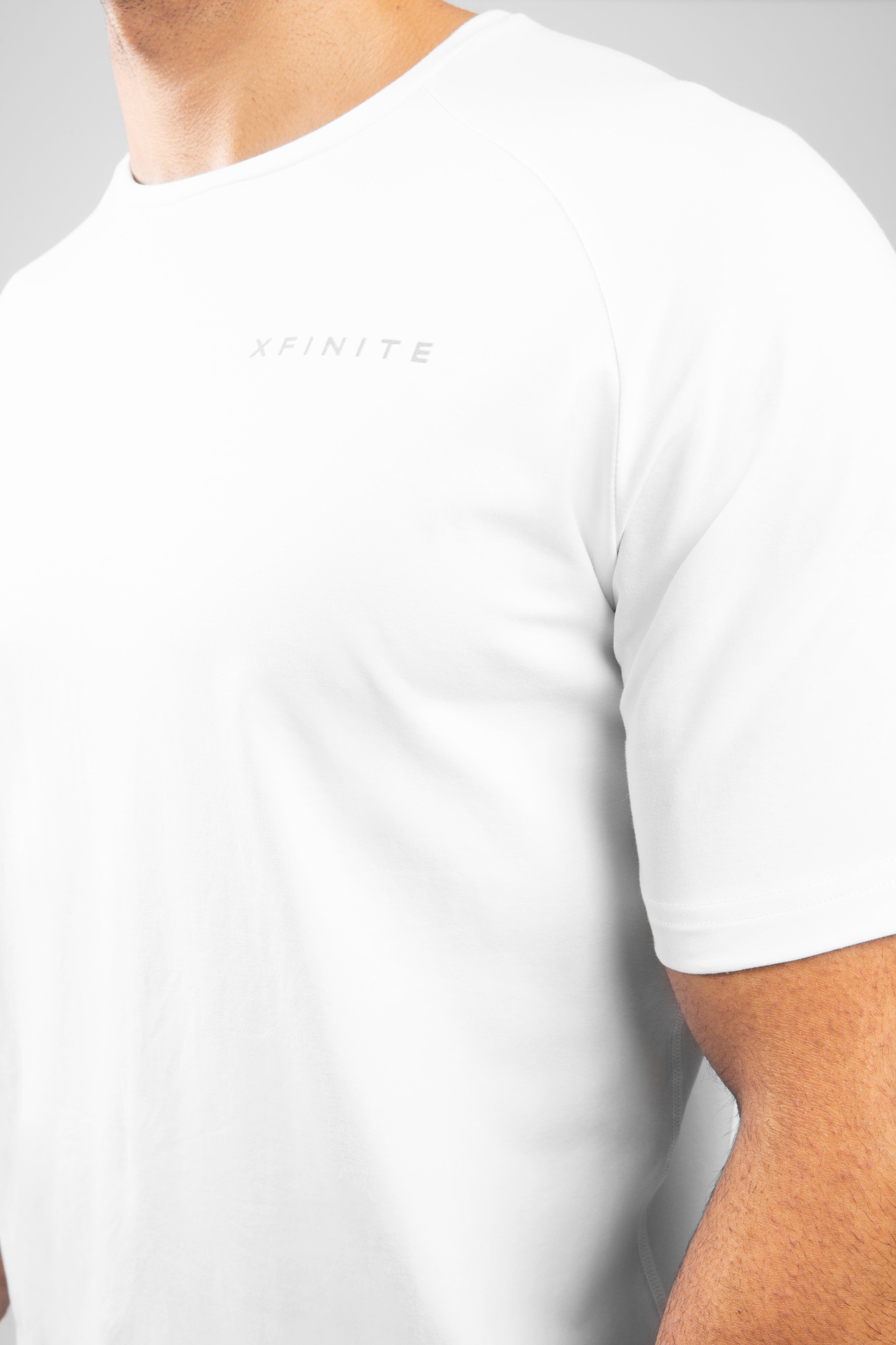 CORE T-SHIRT
